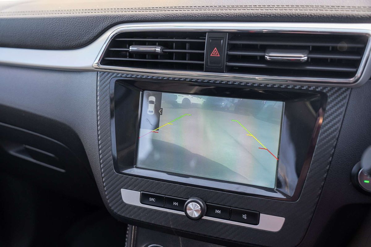 2019 MG ZS Essence AZS1