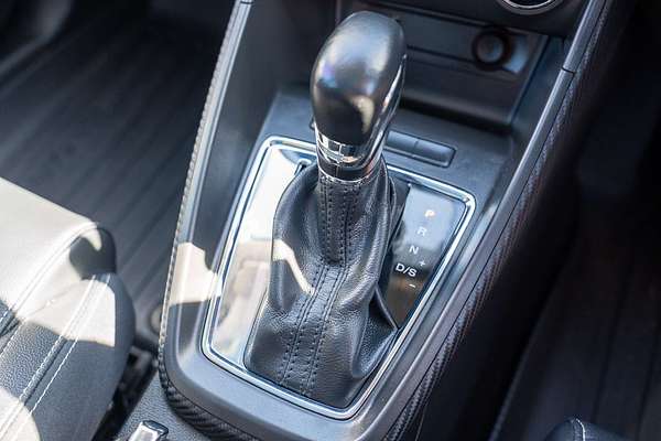 2019 MG ZS Essence AZS1