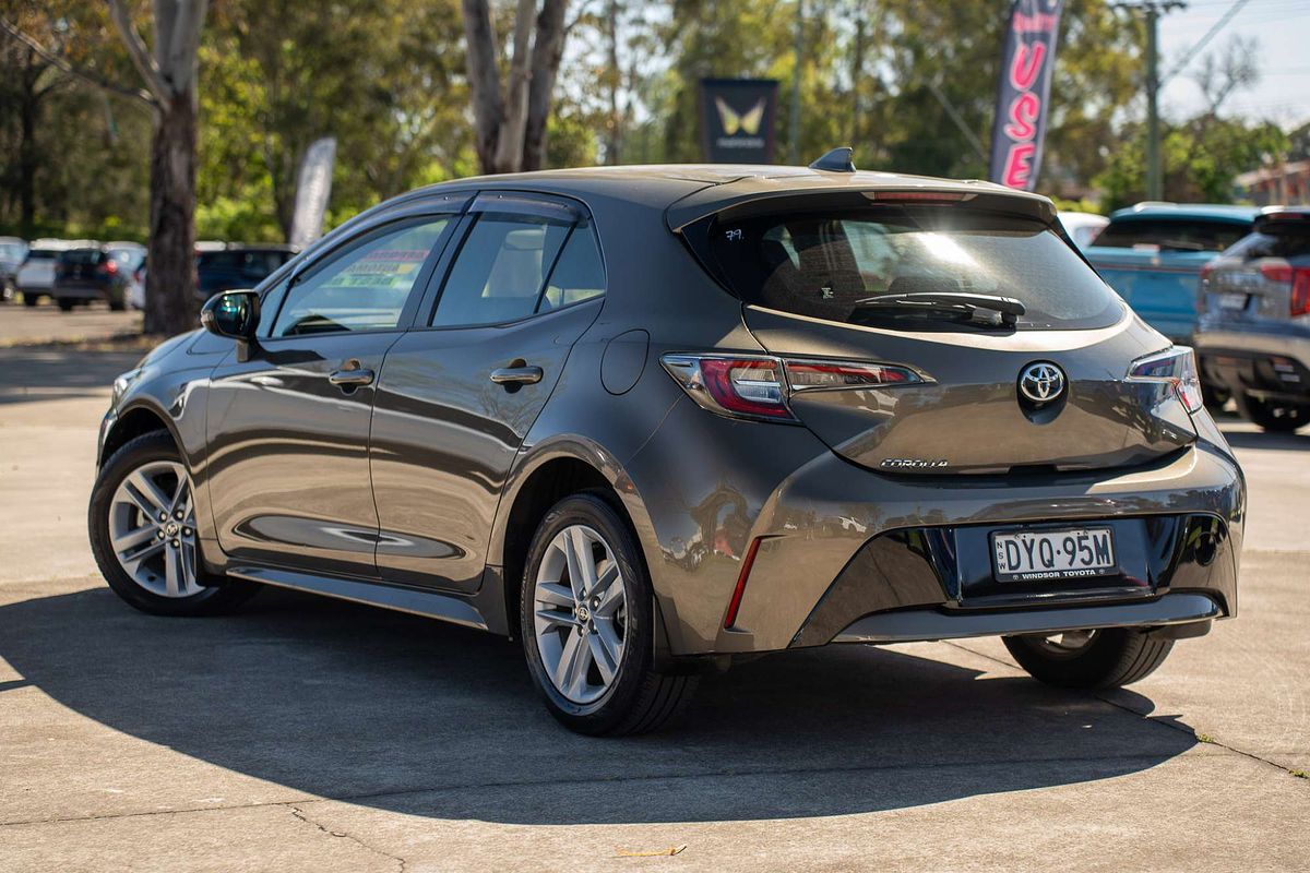 2018 Toyota Corolla Ascent Sport MZEA12R