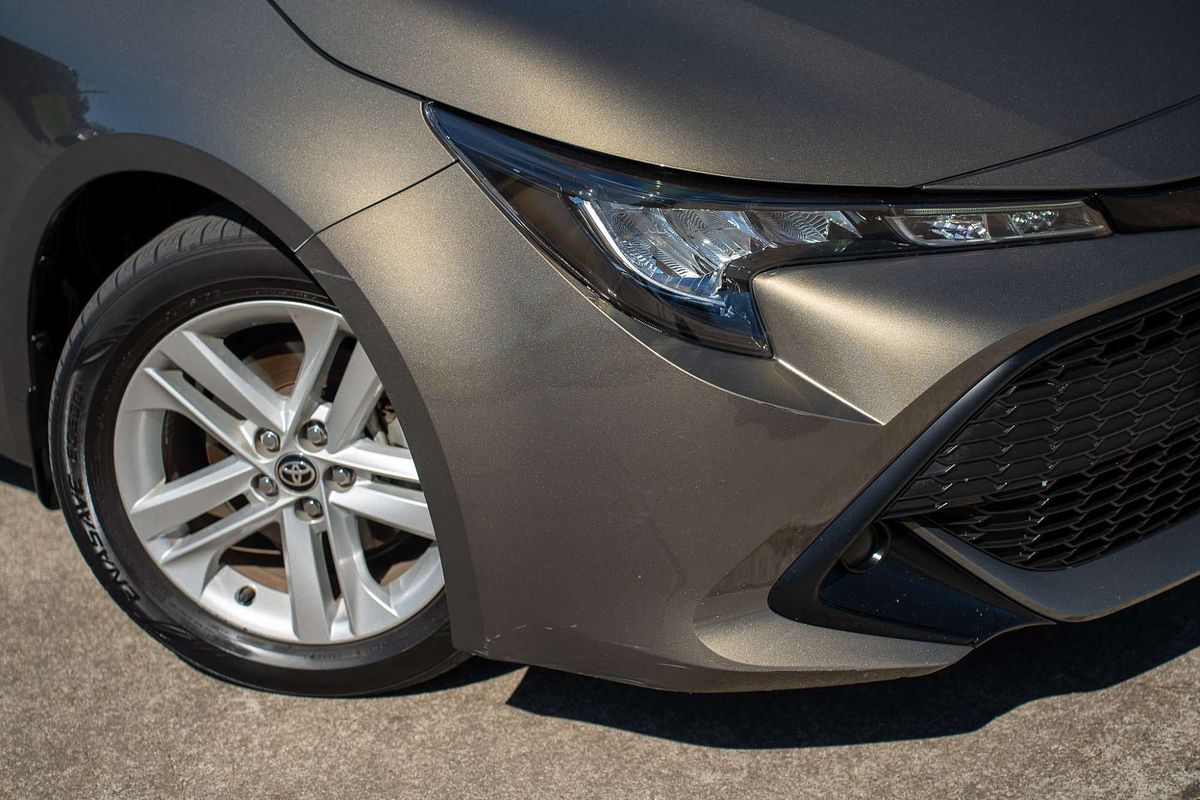 2018 Toyota Corolla Ascent Sport MZEA12R