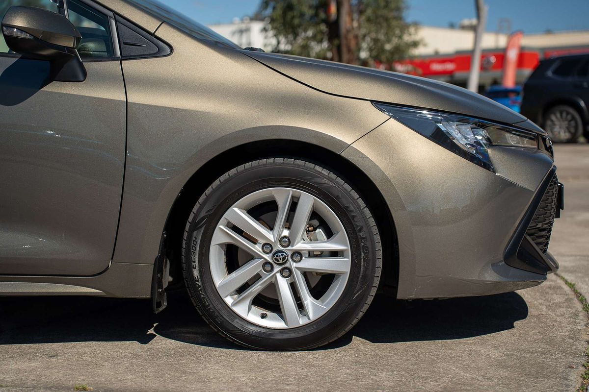 2018 Toyota Corolla Ascent Sport MZEA12R