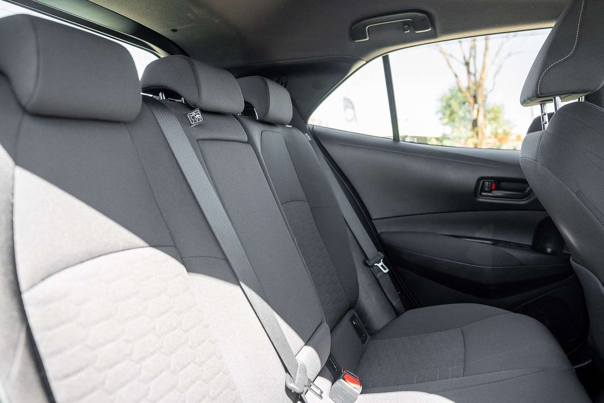 2018 Toyota Corolla Ascent Sport MZEA12R