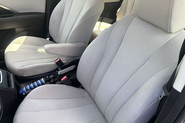 2013 Mazda MAZDA5 Sport