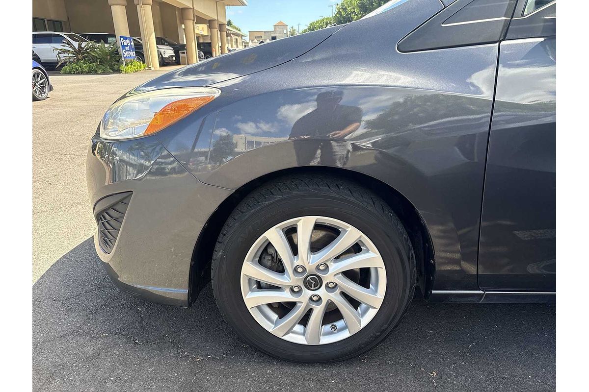 2013 Mazda MAZDA5 Sport