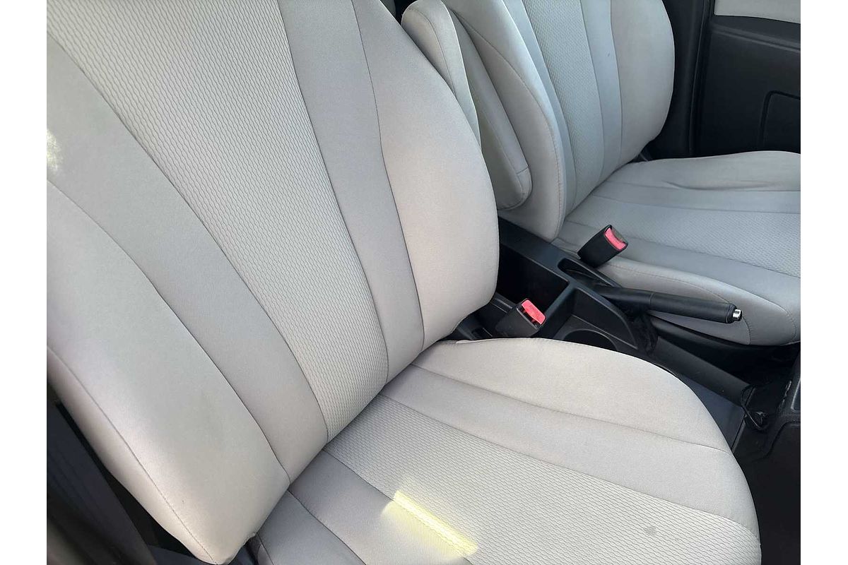 2013 Mazda MAZDA5 Sport