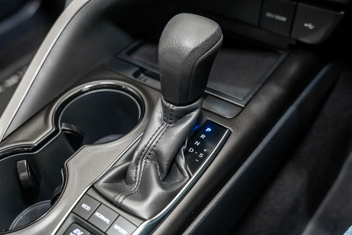 2024 Toyota Camry Ascent AXVH70R