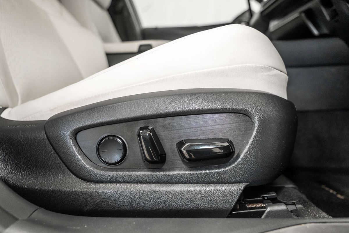 2019 Lexus UX UX250h Sport Luxury MZAH15R