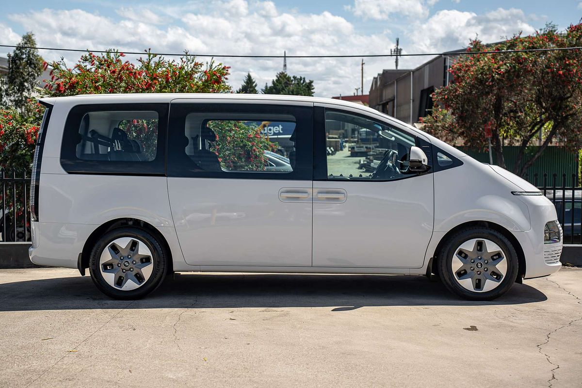 2022 Hyundai STARIA US4.V1