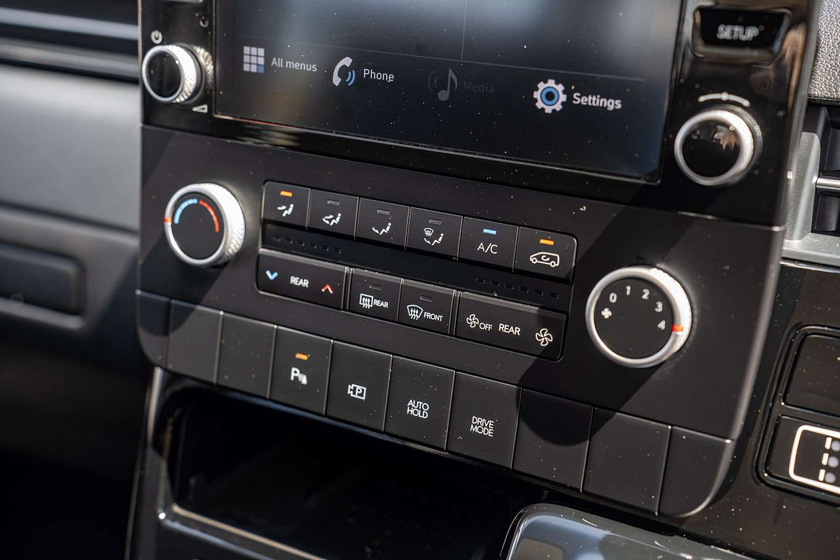 2022 Hyundai STARIA US4.V1
