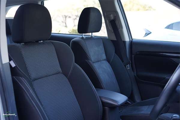 2019 Mitsubishi Outlander ES ZL