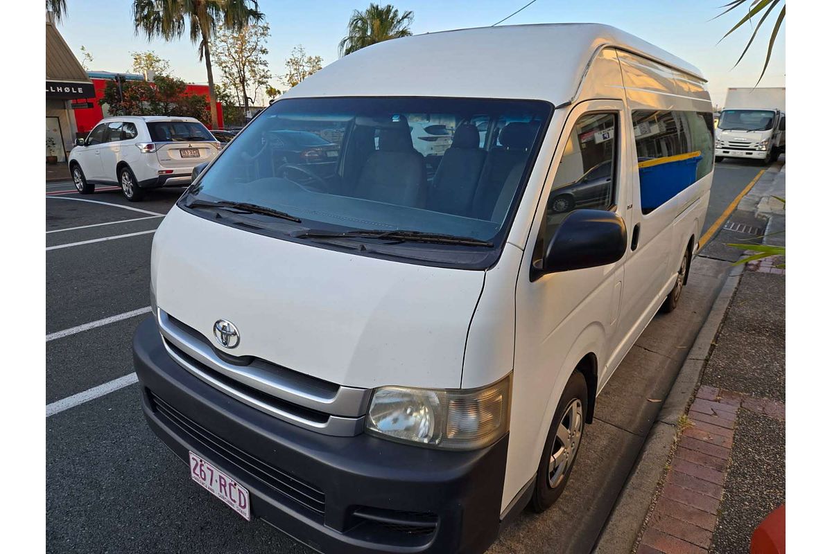 2010 Toyota Hiace