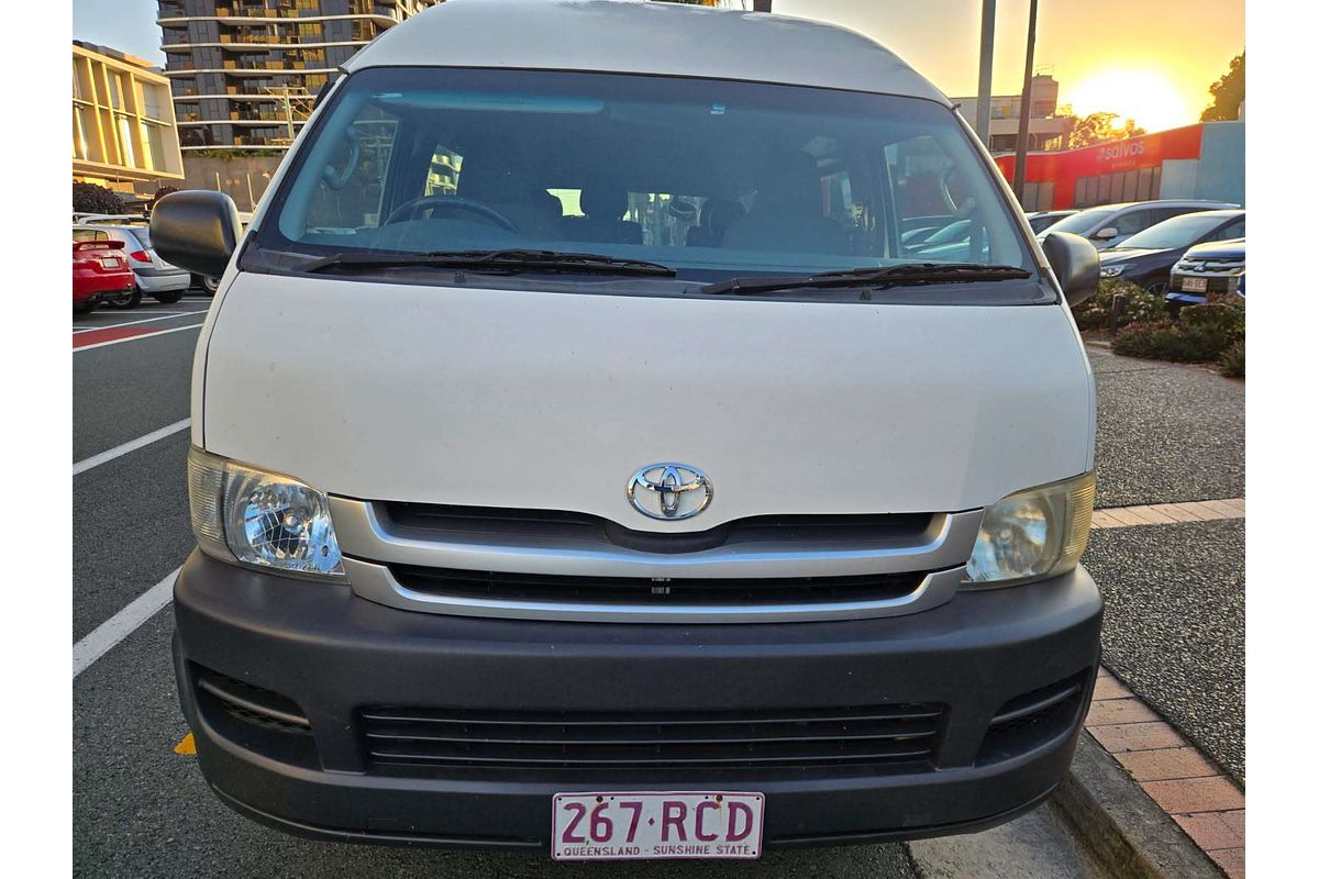 2010 Toyota Hiace