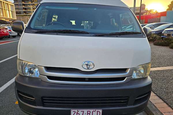 2010 Toyota Hiace
