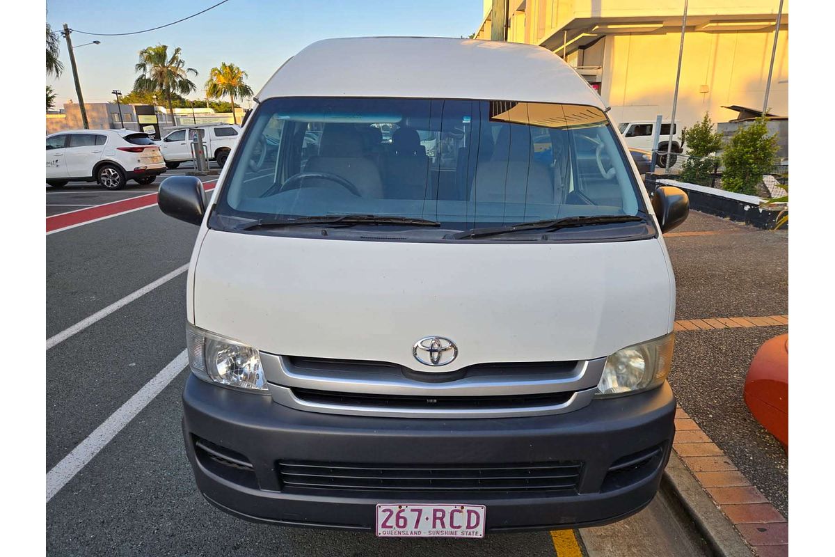 2010 Toyota Hiace