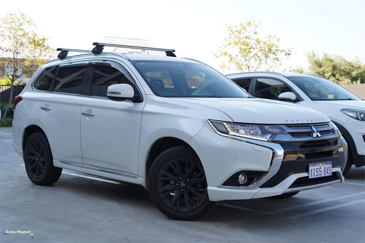 2017 Mitsubishi Outlander PHEV LS ZK