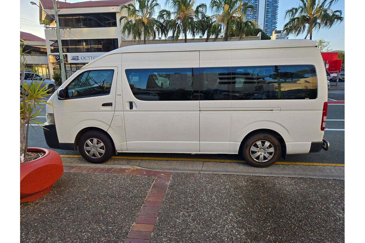 2010 Toyota Hiace