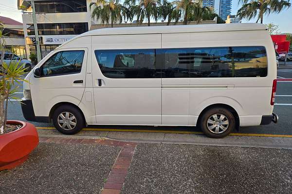 2010 Toyota Hiace