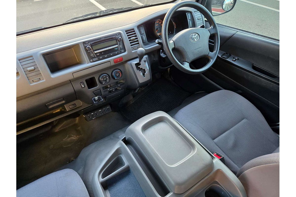 2010 Toyota Hiace