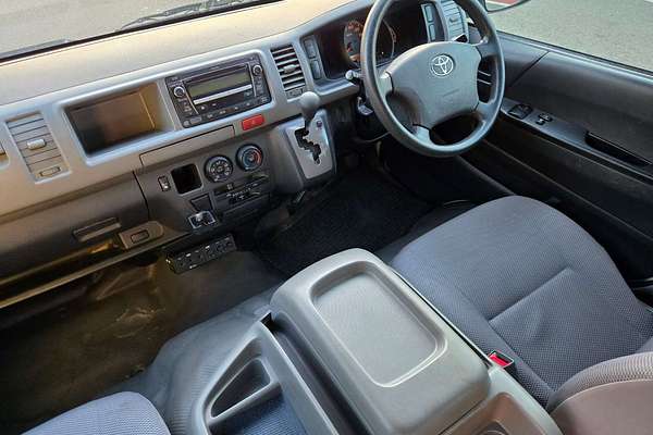 2010 Toyota Hiace