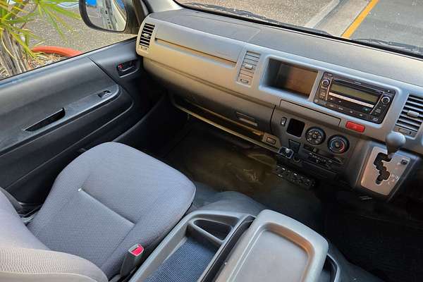 2010 Toyota Hiace