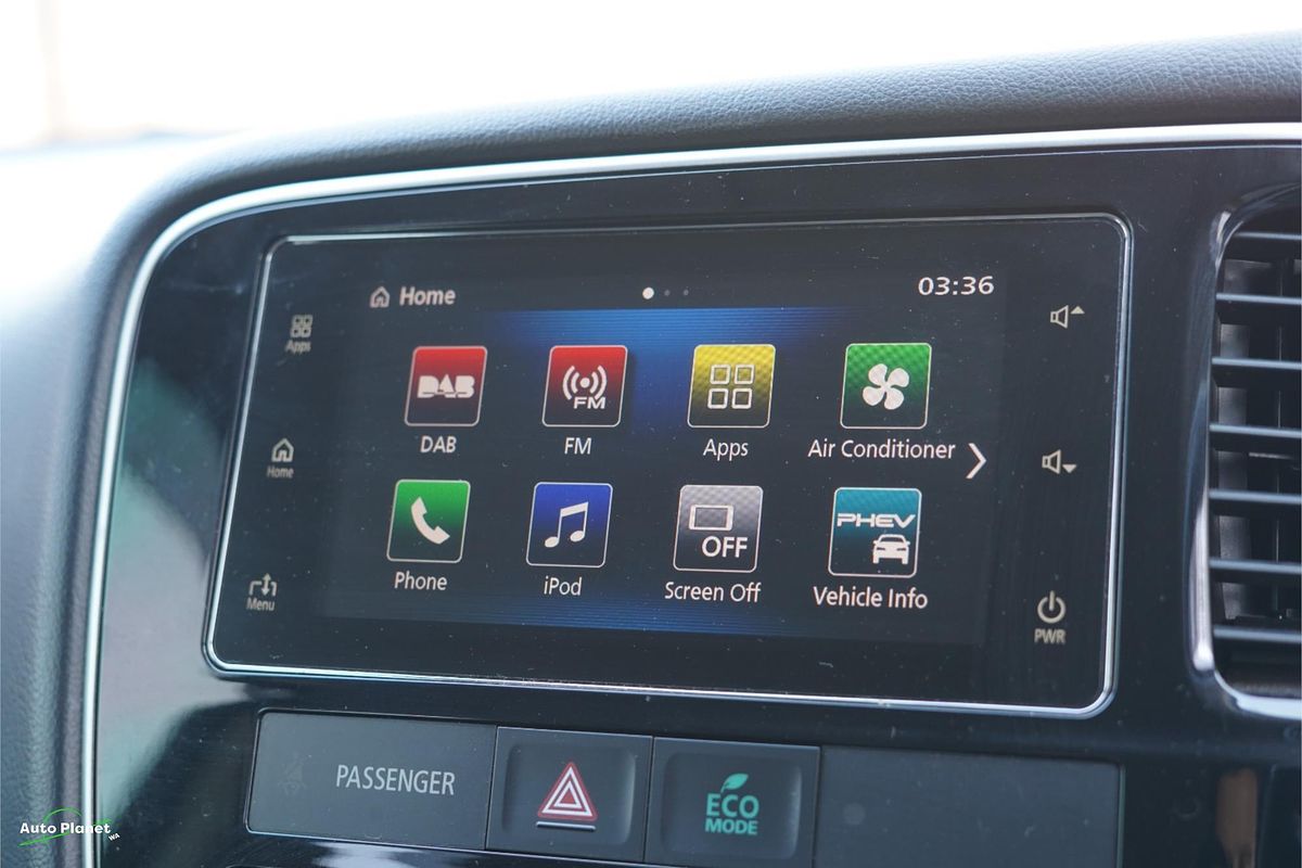 2017 Mitsubishi Outlander PHEV LS ZK