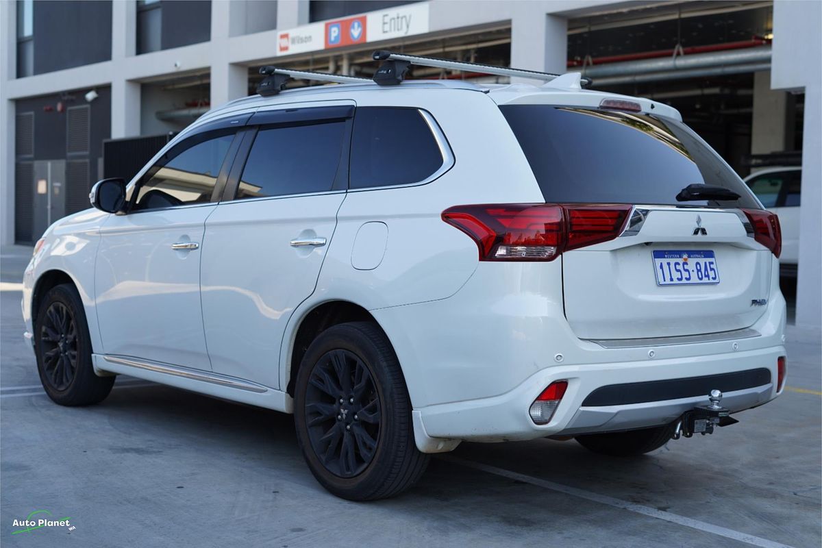 2017 Mitsubishi Outlander PHEV LS ZK