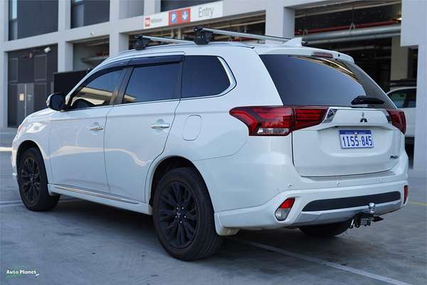 2017 Mitsubishi Outlander PHEV LS ZK