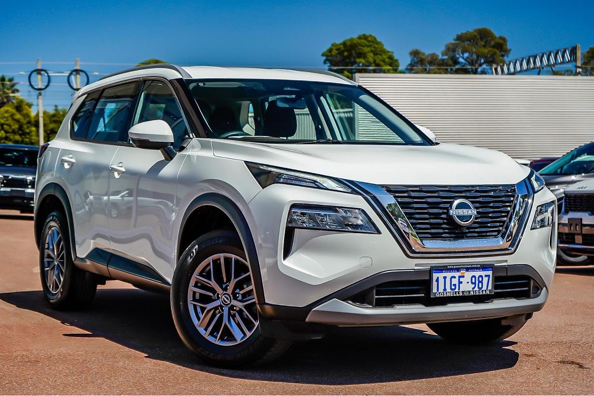 2024 Nissan X-TRAIL ST T33