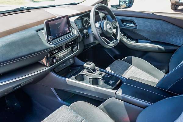 2024 Nissan X-TRAIL ST T33
