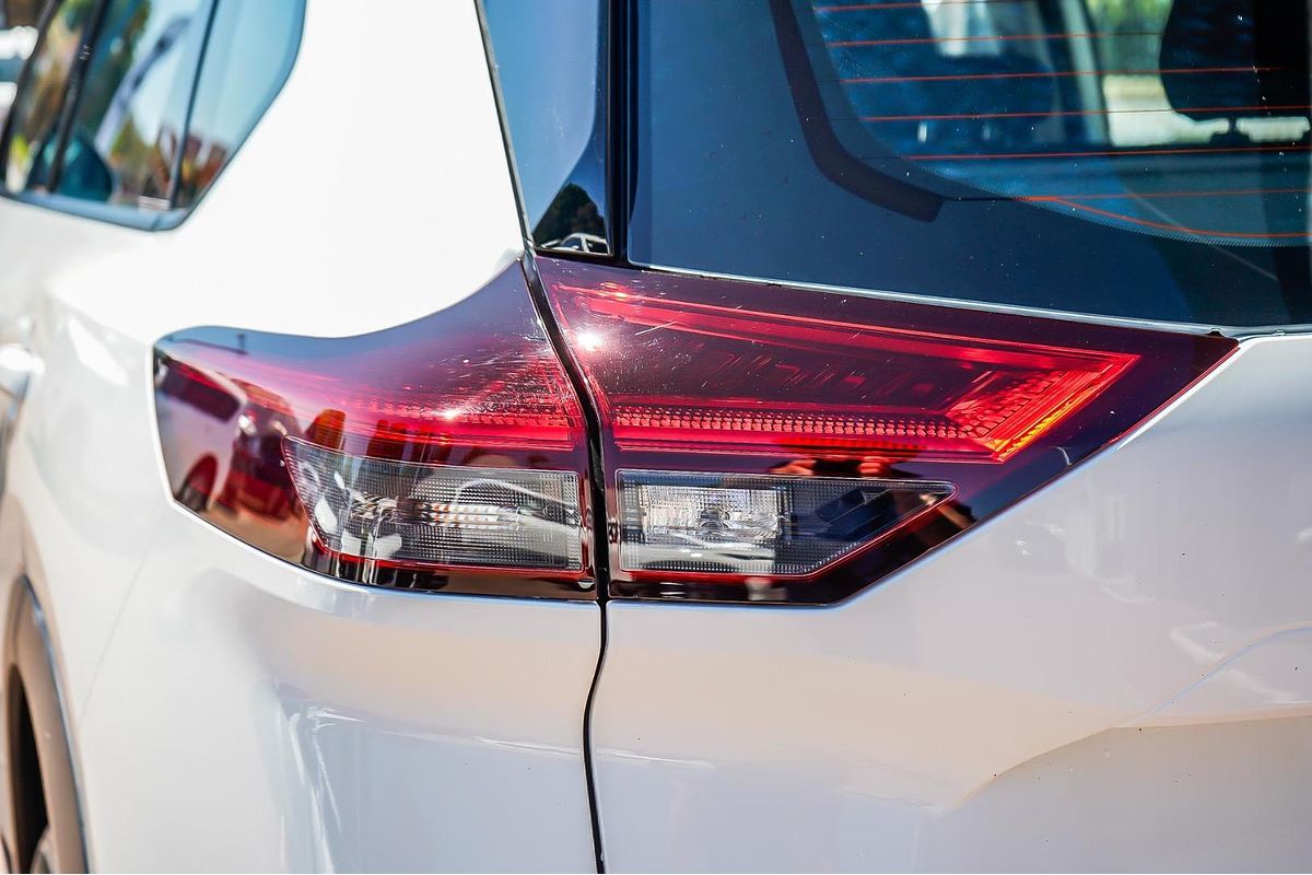 2024 Nissan X-TRAIL ST T33