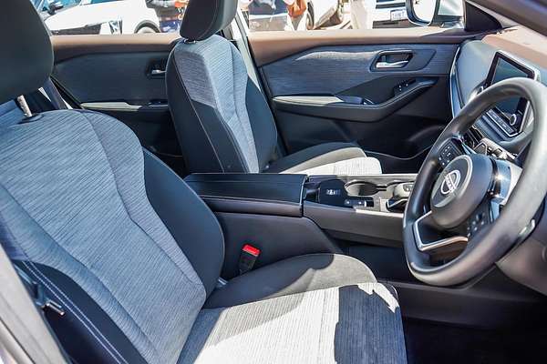 2024 Nissan X-TRAIL ST T33
