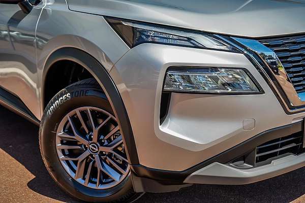 2024 Nissan X-TRAIL ST T33