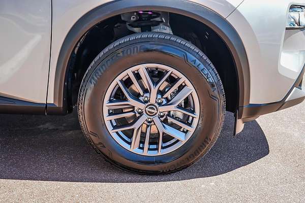2024 Nissan X-TRAIL ST T33