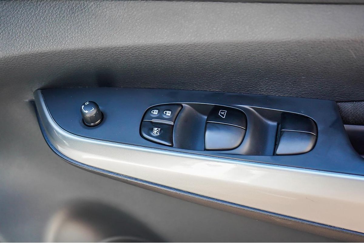 2023 Nissan Navara SL D23 Rear Wheel Drive