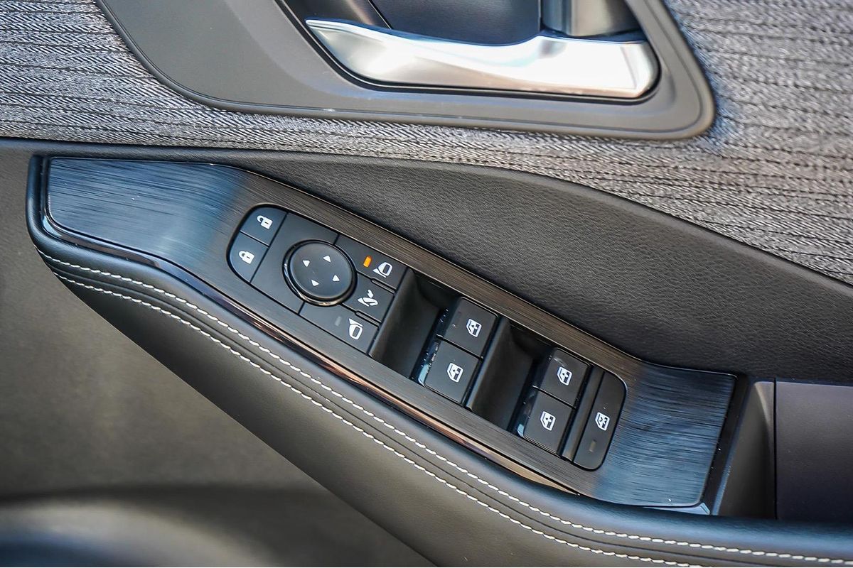 2024 Nissan X-TRAIL ST T33
