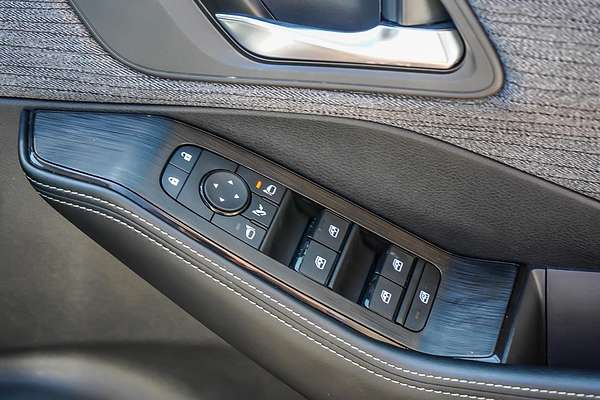 2024 Nissan X-TRAIL ST T33