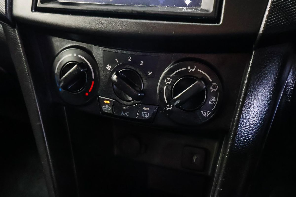 2015 Suzuki Swift GL Navigator FZ