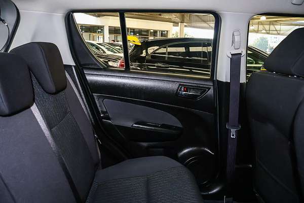 2015 Suzuki Swift GL Navigator FZ