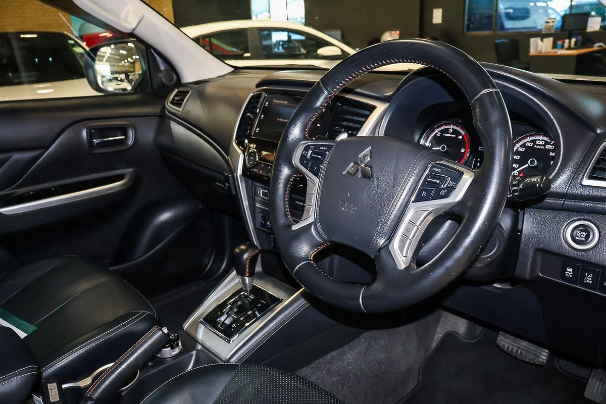 2020 Mitsubishi Triton GSR MR 4X4