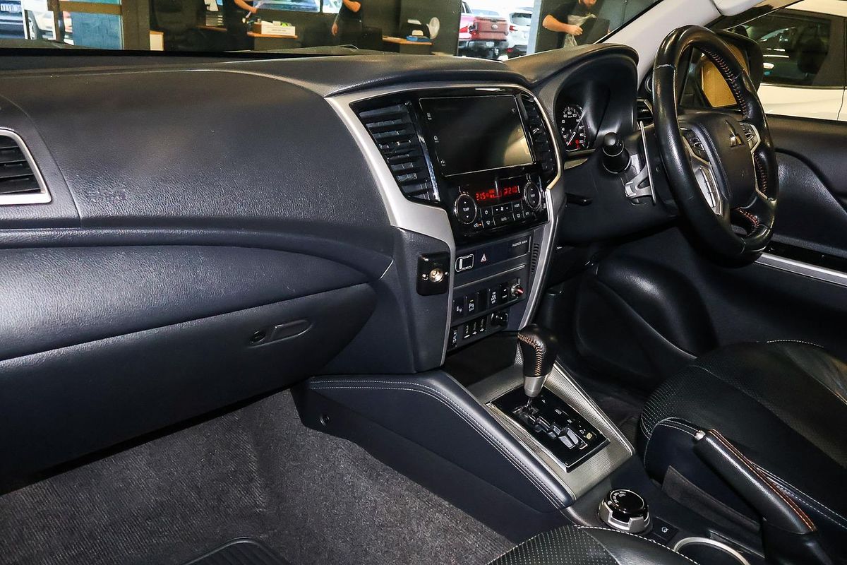 2020 Mitsubishi Triton GSR MR 4X4