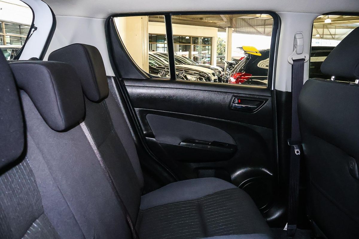 2016 Suzuki Swift GL Navigator FZ