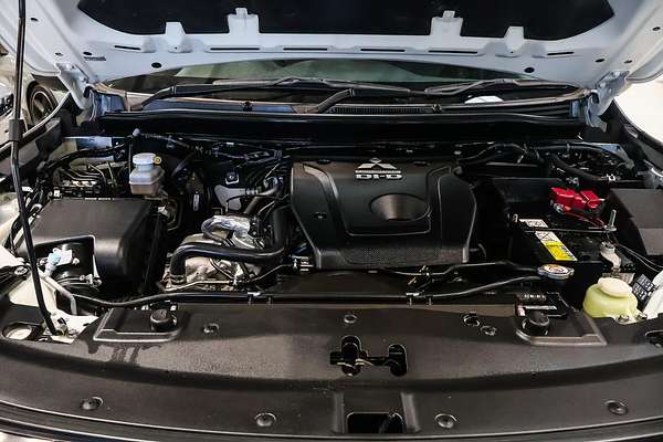 2020 Mitsubishi Triton GSR MR 4X4