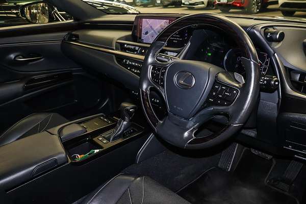 2019 Lexus ES ES300h Luxury AXZH10R