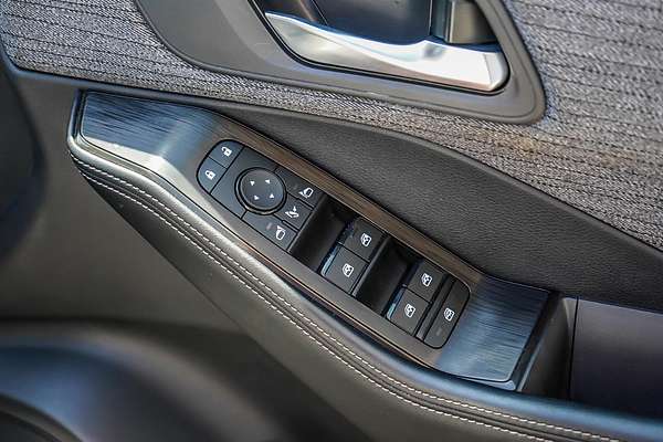 2024 Nissan X-TRAIL ST T33
