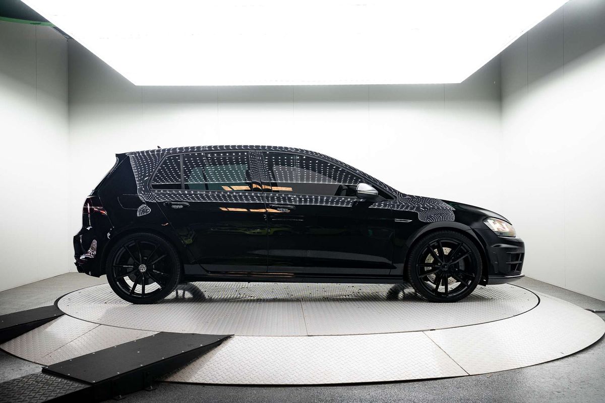 2014 Volkswagen Golf R 7