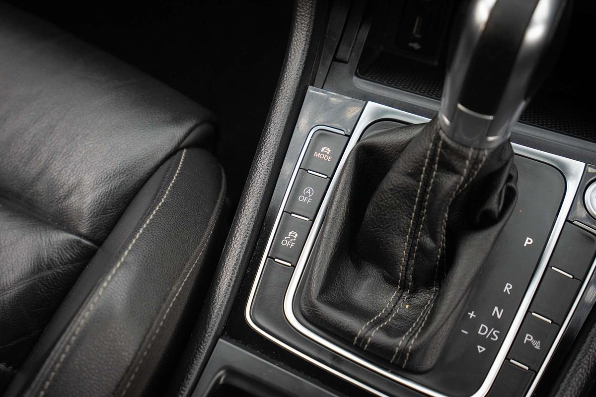 2014 Volkswagen Golf R 7