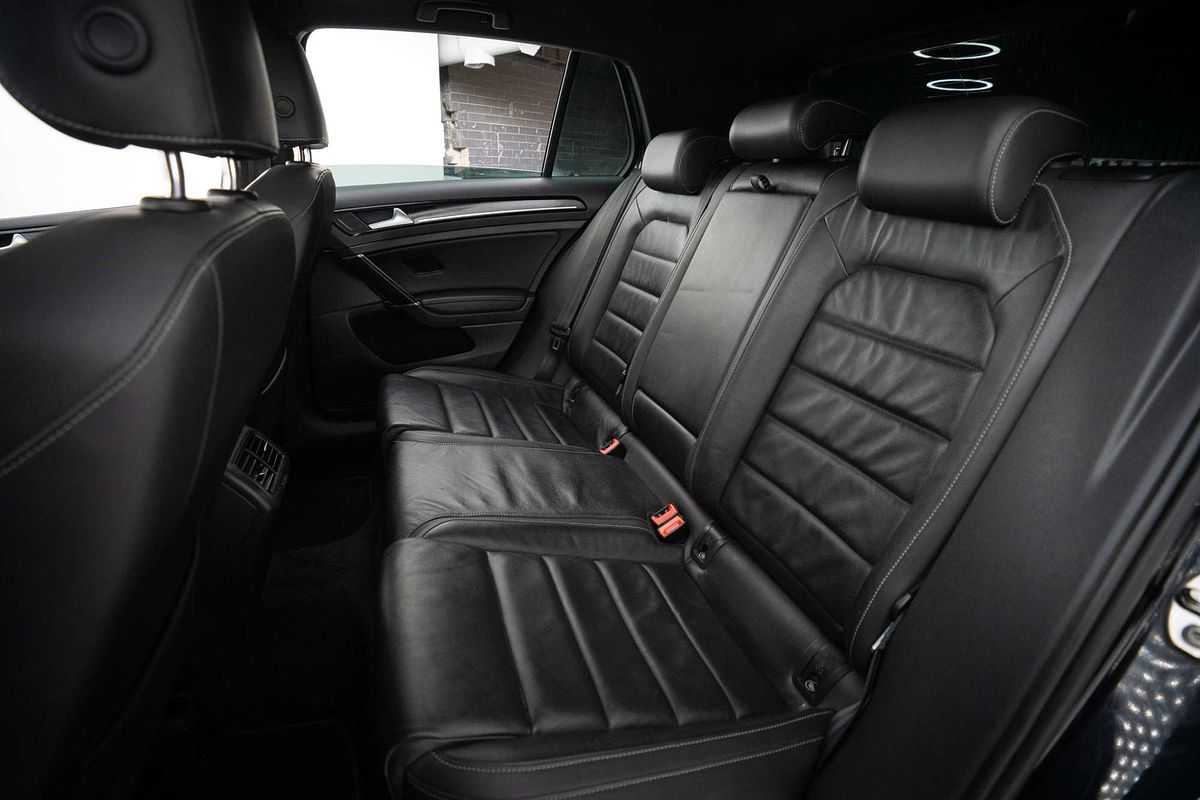 2014 Volkswagen Golf R 7