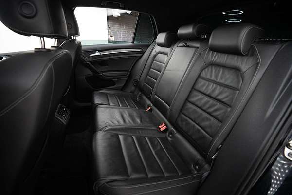 2014 Volkswagen Golf R 7