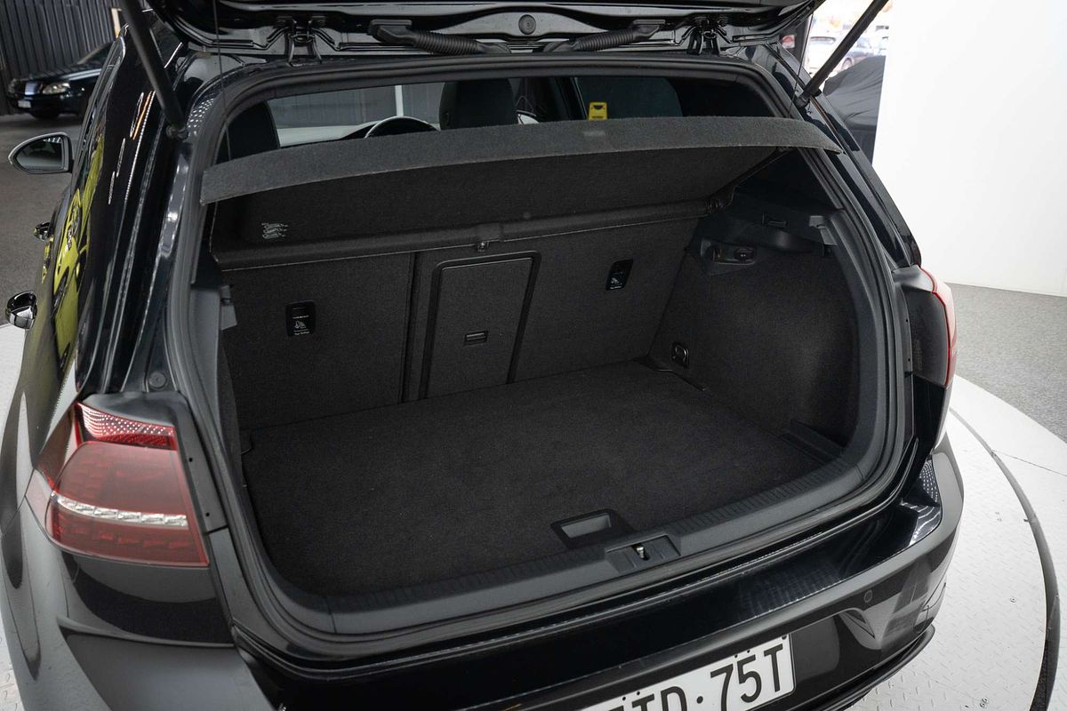 2014 Volkswagen Golf R 7