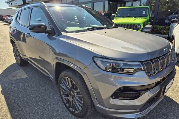 2023 Jeep Compass S-Limited M6